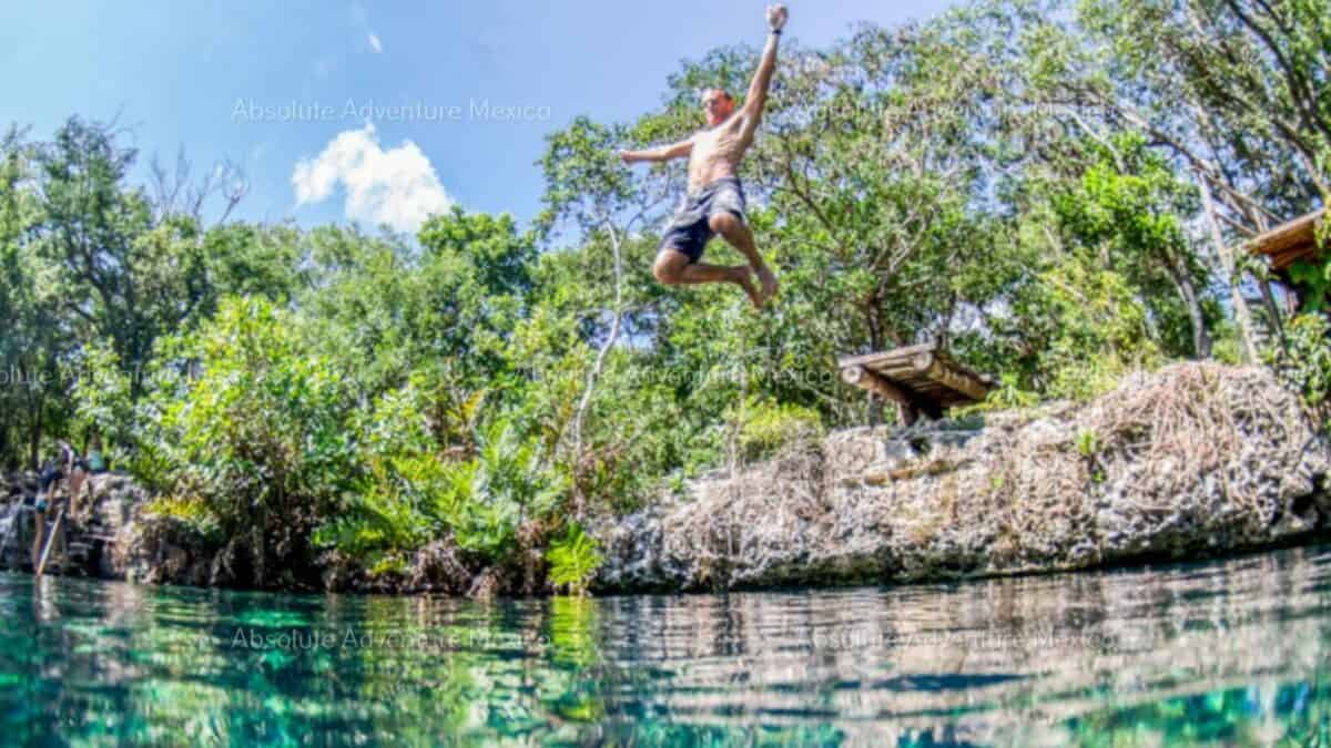 ポーラ マッカードル　Wedding Journey 264/400 cenote-jaguar-mexico-1200x675.jpg