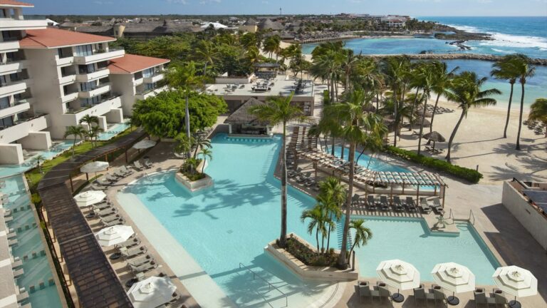 Dreams Aventuras hotel
