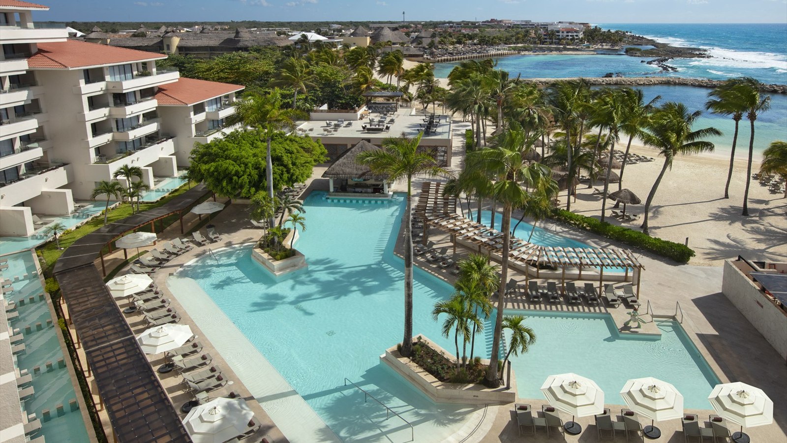 Dreams Aventuras hotel and private tour pickup