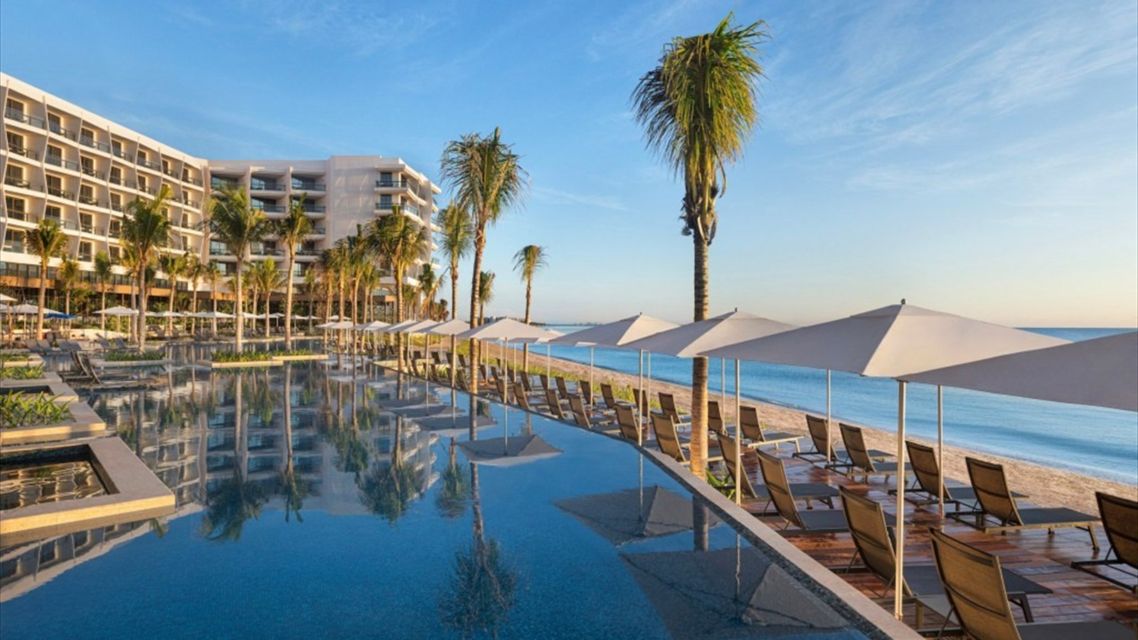 Hilton Cancun hotel and private tour pickup