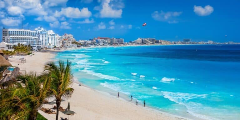 weather in cancun