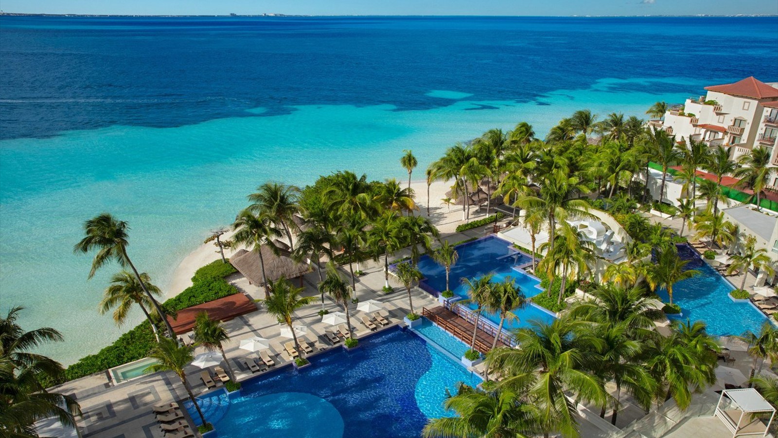 Dreams Sands Cancun Resort & Spa hotel and private tour pickup