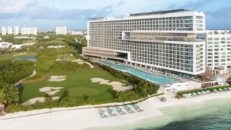 Dreams Vista Cancun hotel