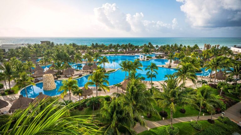 Grand Luxxe Riviera Maya hotel