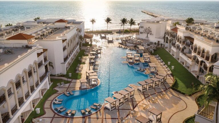 Hyatt Vivid Playa del Carmen hotel