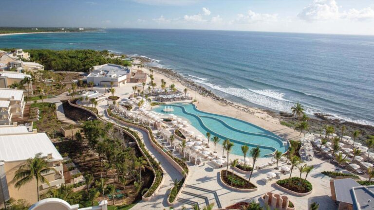 TRS Yucatan hotel