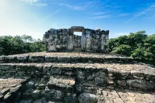 Small shrine temple
  atop secondary structure Ek Balam