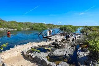 Platform to enter
the water at Yal Ku lagoon