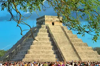 Equinox at Chichen Itza tour