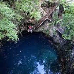 Cenote Yaal Utzil