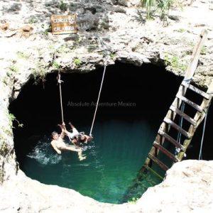 Cenote calavera tulum